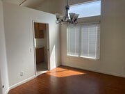 Photo - 30042 Sugarpine St