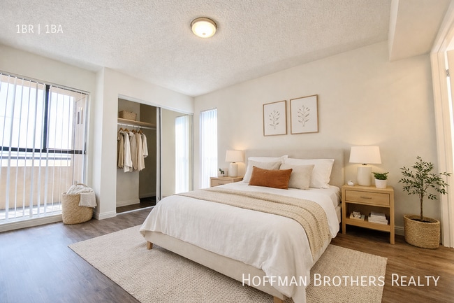 Photo - 1725 Grismer Ave Unit 110