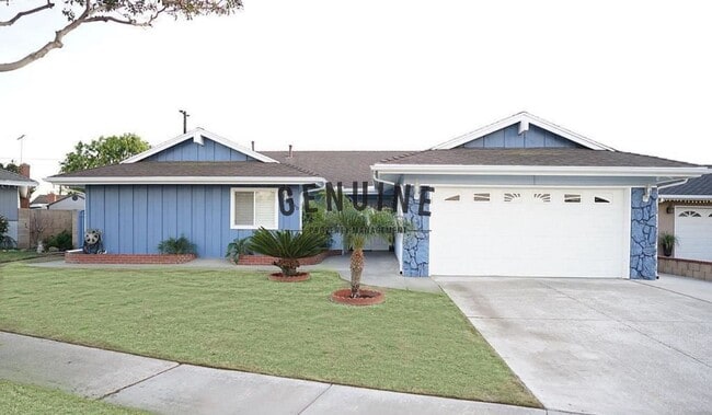 Building Photo - Coming Soon: Remodeled 4Bd 2Ba Home in Fou...