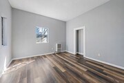 Photo - Modern 10-Room Downtown Gem – Ideal for Fl... House