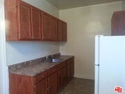 Photo - 630 S Kenmore Ave Unit 100