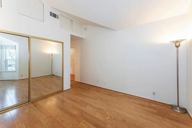 Photo - 7620 Hollister Ave Unit 321