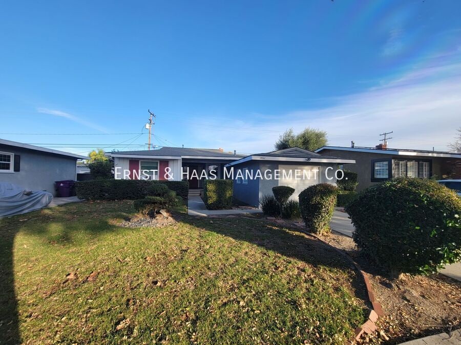 Photo - 2862 Knoxville Ave