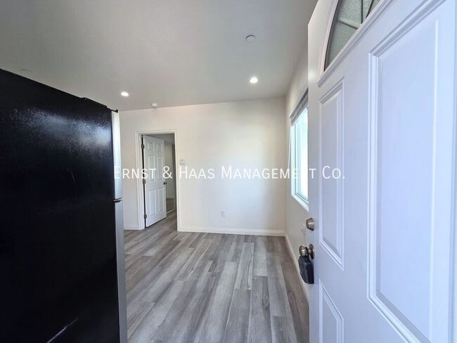 Photo - 1759 Cerritos Ave Unit A