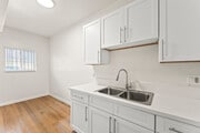 Photo - 182 W Vernon Ave Apartment Unit 5