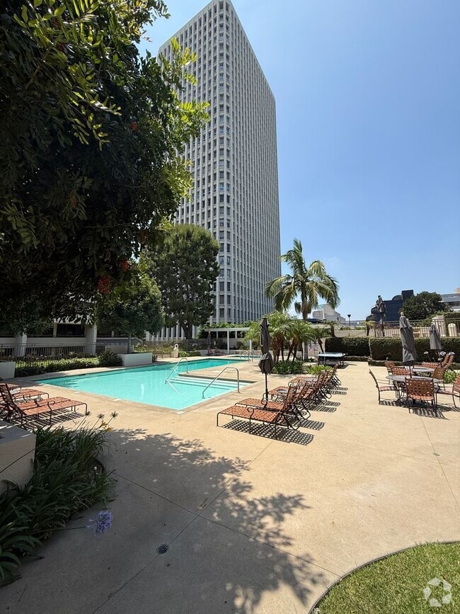 Building Photo - 2bed 2bath in Los Angeles Unit 318 Rental