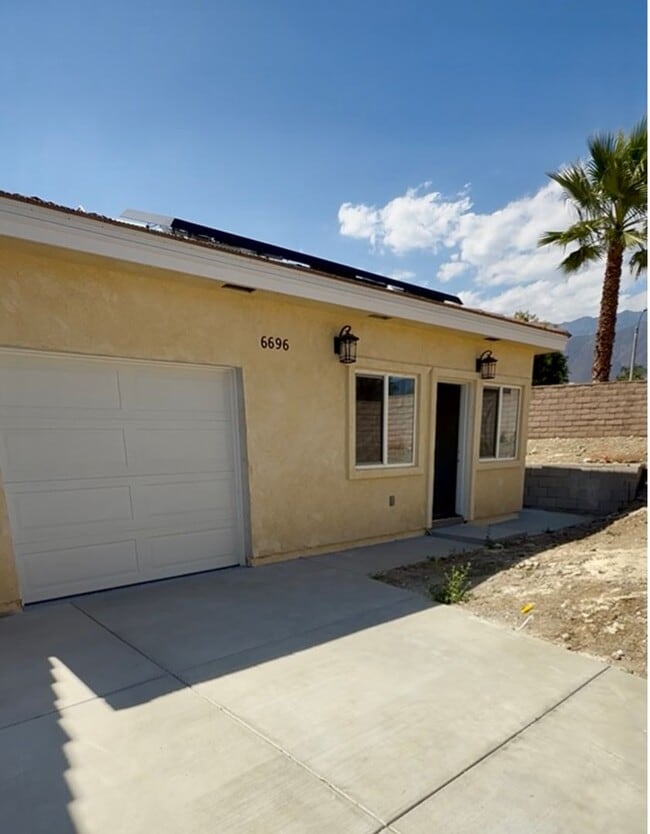 Brand New 2 Bed, 2 Bath - Brand New 2 Bed, 2 Bath House