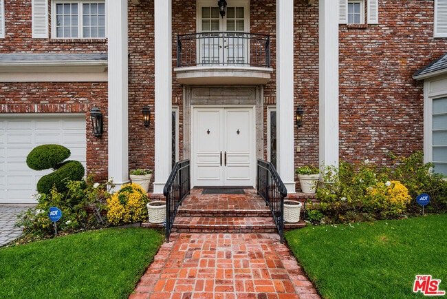 Photo - 604 N Linden Dr