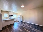 Photo - Welcome Home to Ocean Beach – Sunny Apartm... Unit 3