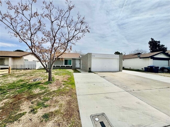 Photo - 44730 Benald St