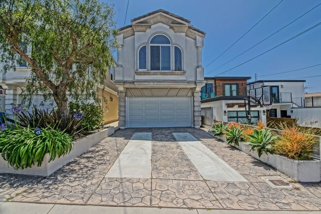 VERY BRIGHT, SPACIOUS & AIRY GOLDEN HILLS ... - VERY BRIGHT, SPACIOUS & AIRY GOLDEN HILLS ... House