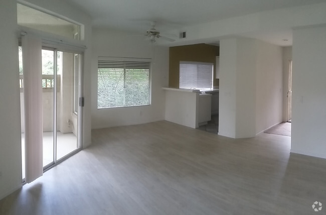 Building Photo - 4 Flamingo Ct Unit 4 Rental