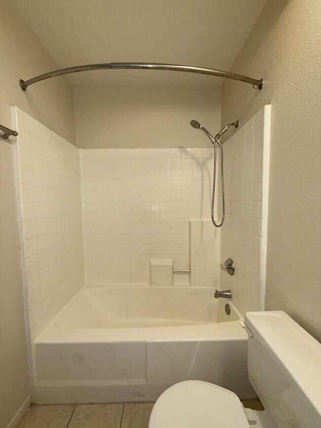 Photo - Rockridge Ln