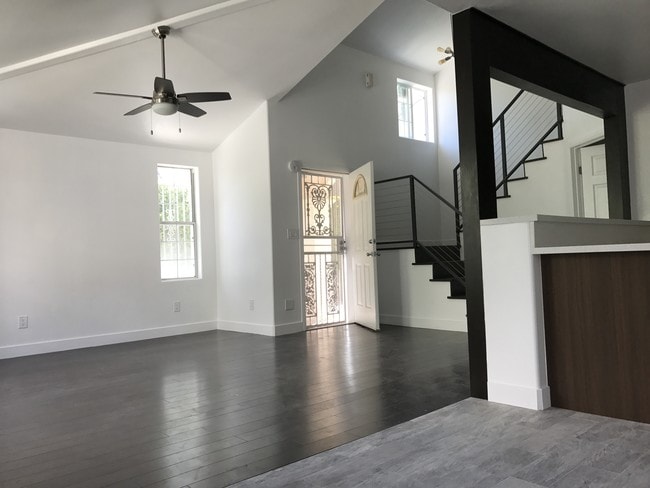 Photo - 1832 N Berendo St Unit 1832