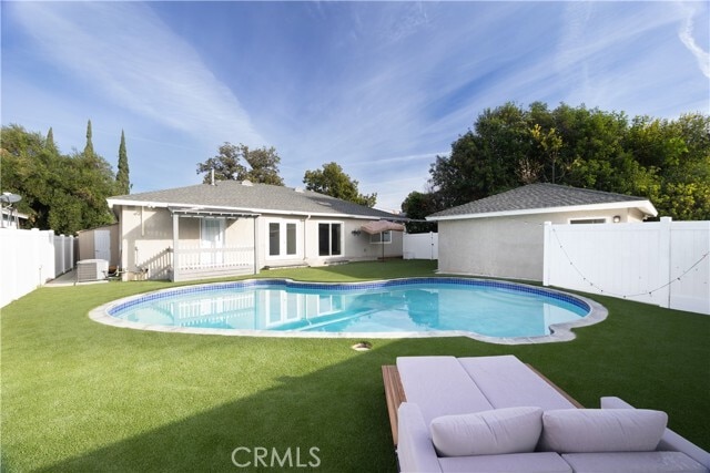 Building Photo - 19138 Hartland St