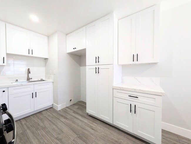 Photo - 402 13th St Unit B