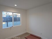 Photo - 1319 E 59th Pl