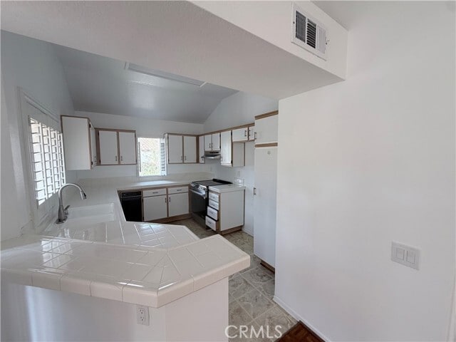 Photo - 56 Corsica Dr