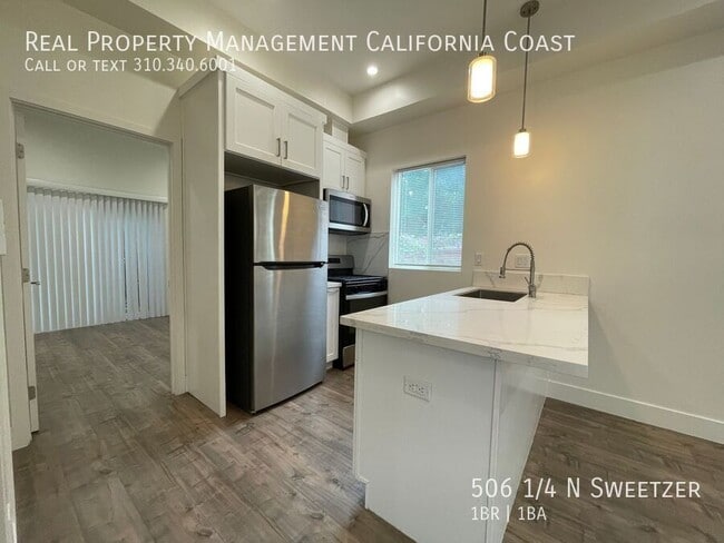 Building Photo - 506 1/4 N Sweetzer-