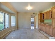 Photo - 9351 Russell St