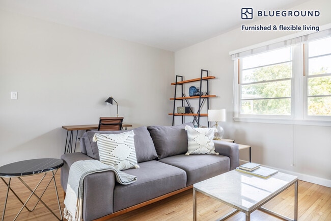 Photo - 1009 Elkgrove Ave Unit FL2-ID413