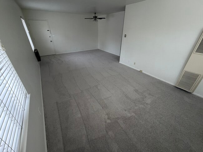 Photo - 1130 N Louise St