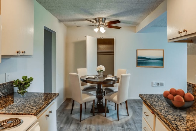 Photo - Sandpiper Apartments