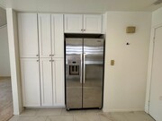 Photo - Beautiful Valencia 4 Bedroom Home