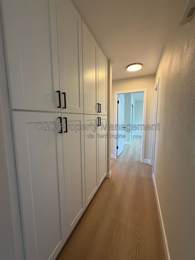 Photo - 855 9th St