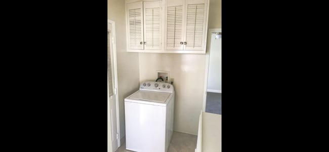 Photo - 9966 Glencrest Cir