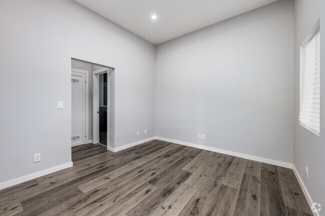 1BR, 1BA - 400SF - Living Room - Sweet Spot Alert! Cozy 1 Bed in the Heart of LA