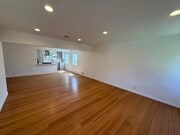 Photo - 19148 Saticoy St House