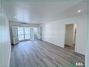 Photo - 250 N Cordova St