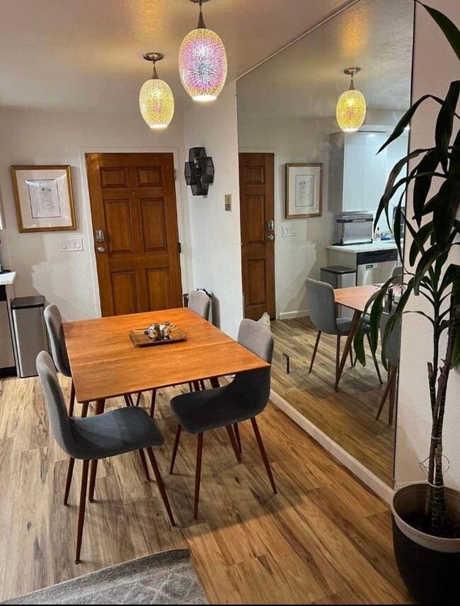 Photo - Golden Hill Living: Flexible 2BR Furnished or Unfurnished Options