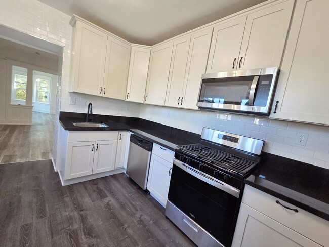 Kitchen - 1615 Pennsylvania Ave Unit 1615 Pennsylvania Ave