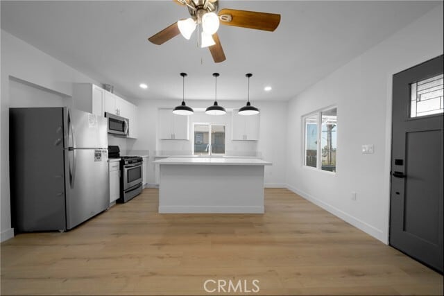 Building Photo - 1438 N Summit Ave