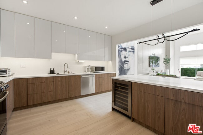 Photo - 10630 Wilkins Ave Unit 304