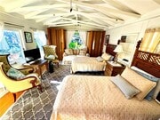 Photo - 455 Myrtle St