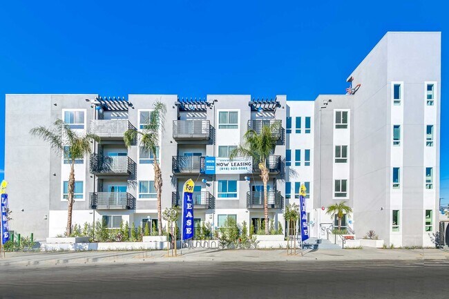 Photo - MODERNO North Hollywood