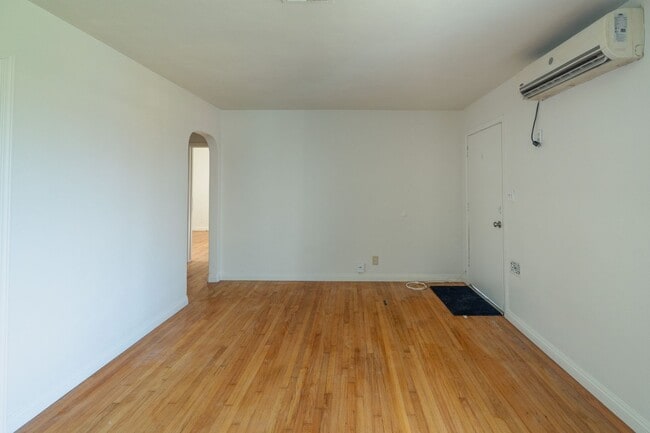 Photo - 4452Cogs Unit 4454