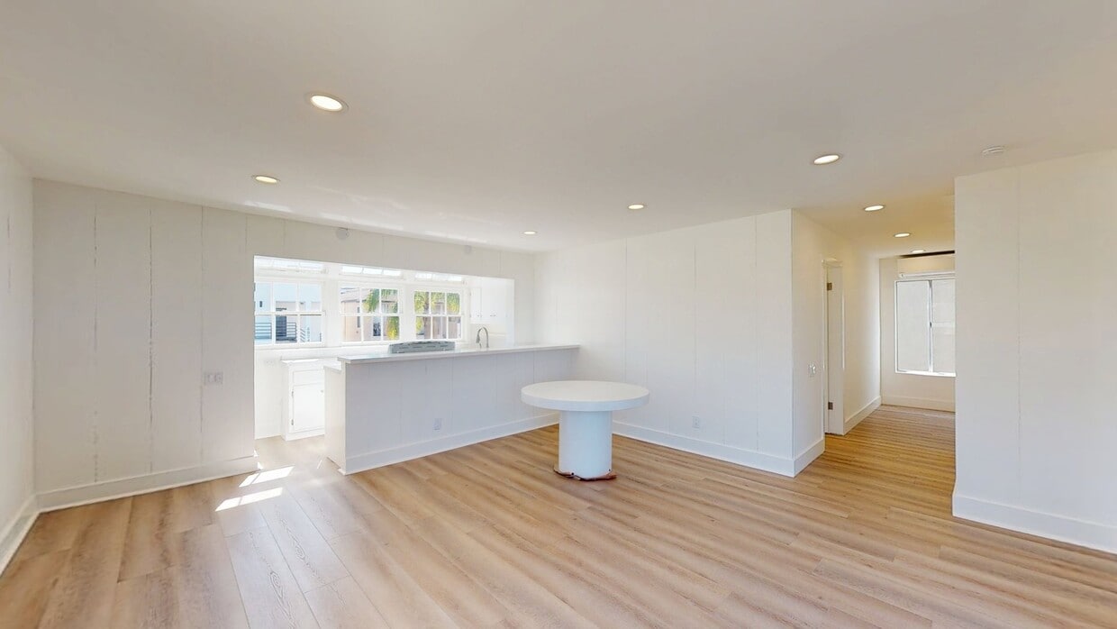 3D Tour - 6821 E Ocean Blvd