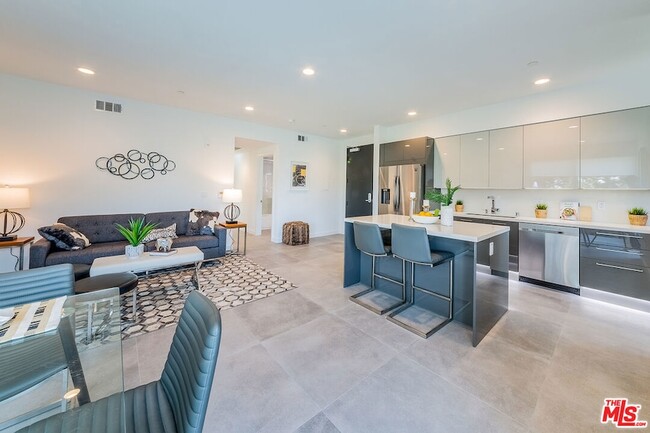 Photo - 214 Westmoreland Ave Unit 4