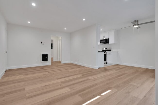 Living room - 14th Street Apartments Unit 1428-3