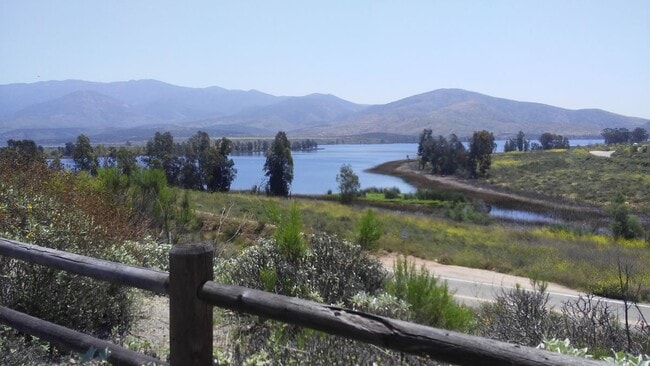 Photo - 2727 Hazelnut Ct