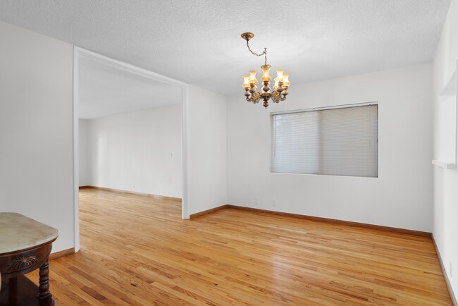 Photo - 824 S Shenandoah St Unit 2