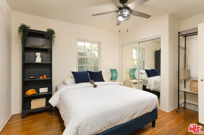 Photo - 5120 Willowcrest Ave