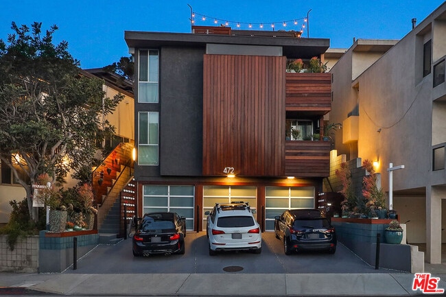 Building Photo - 472 Rosecrans Ave Unit #2