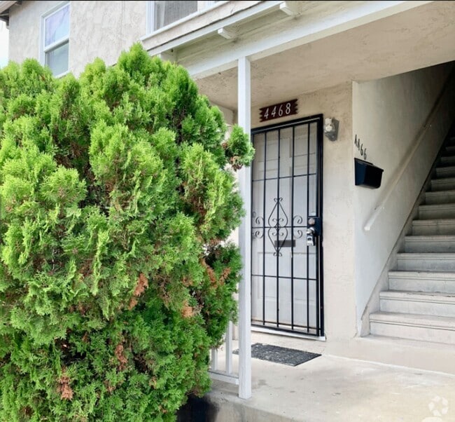 Building Photo - North Park Downstairs One Bedroom Apartmen... Unit 4468 Rental