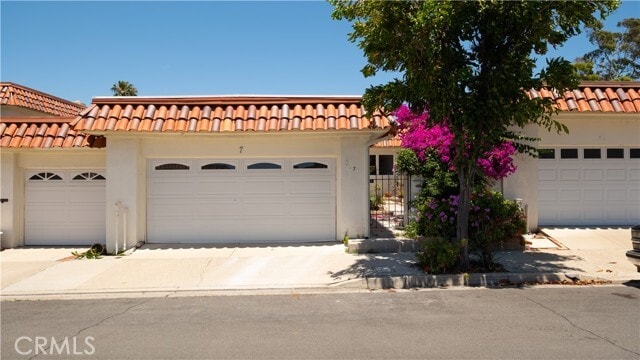 Photo - 7 Satinwood Way House