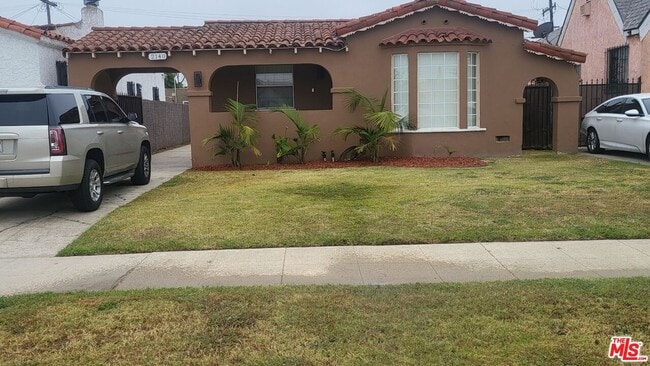 Photo - 2140 W 83rd St House